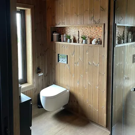 Modern Luxury And Homely Vibe In بيت للعطل