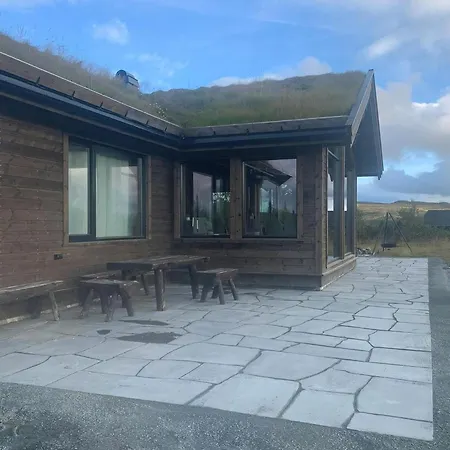 Modern Luxury And Homely Vibe In Ferienhaus Flå