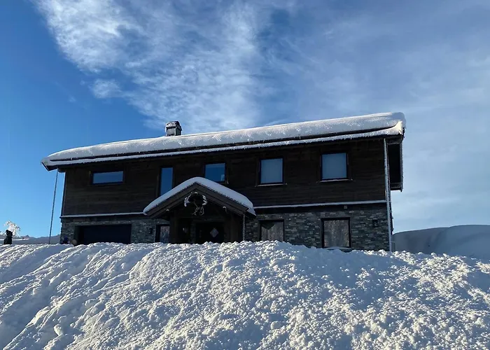 Modern Luxury And Homely Vibe In *